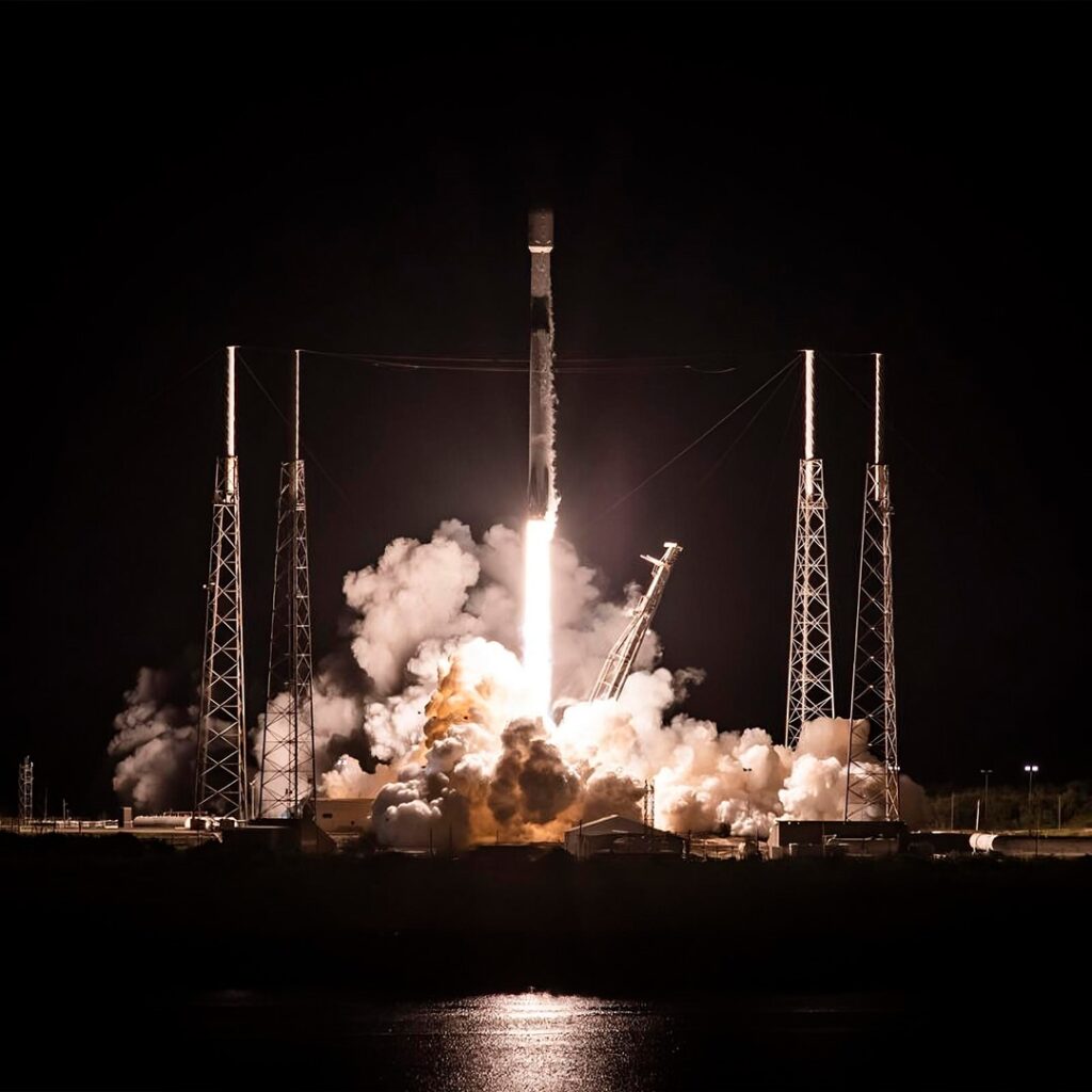 SpaceX launches O3b mPower satellites