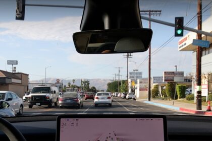 Tesla’s self-driving robotaxis